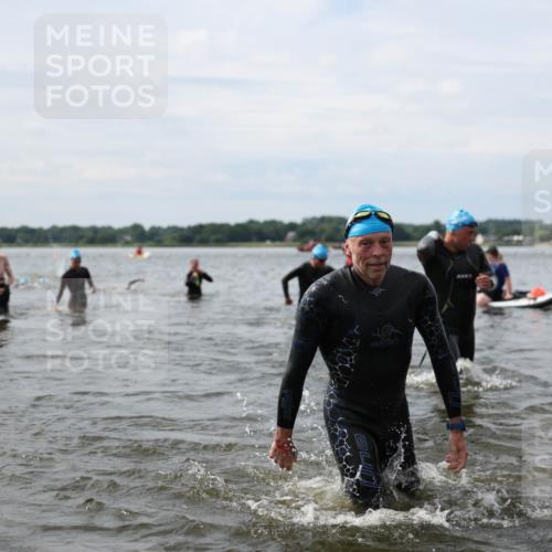 21.06.2026 - Viking Triathlon Michael Strokosch http://msf.ph/oto/9823651 21.06.2026 10:42:12 Schwimmen 45, 72, 86, 94, 188, 193, 266, 279, 296, 348, 393, 399, 492, 516 meine-sportfotos.de