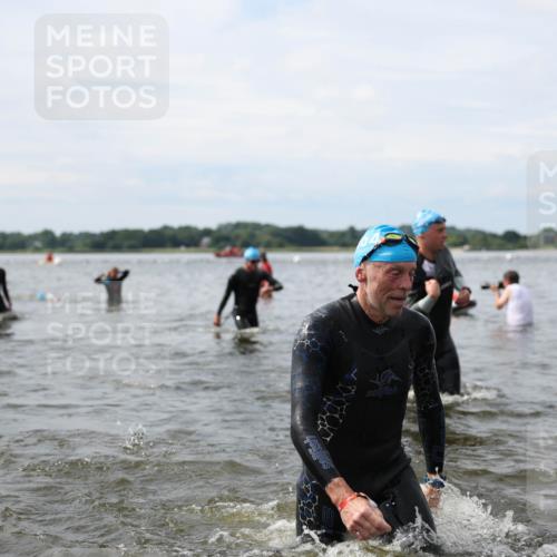 21.06.2026 - Viking Triathlon Michael Strokosch http://msf.ph/oto/9823653 21.06.2026 10:42:13 Schwimmen 45, 72, 94, 188, 193, 266, 279, 296, 348, 393, 399, 492, 516 meine-sportfotos.de