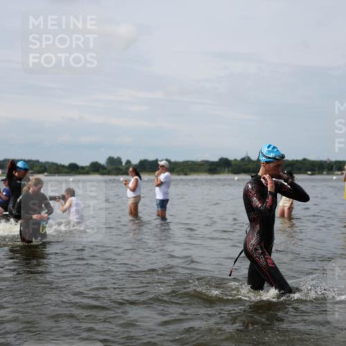 21.06.2026 - Viking Triathlon Michael Strokosch http://msf.ph/oto/9823676 21.06.2026 10:42:24 Schwimmen 41, 45, 72, 166, 296, 348, 384, 393, 436 meine-sportfotos.de