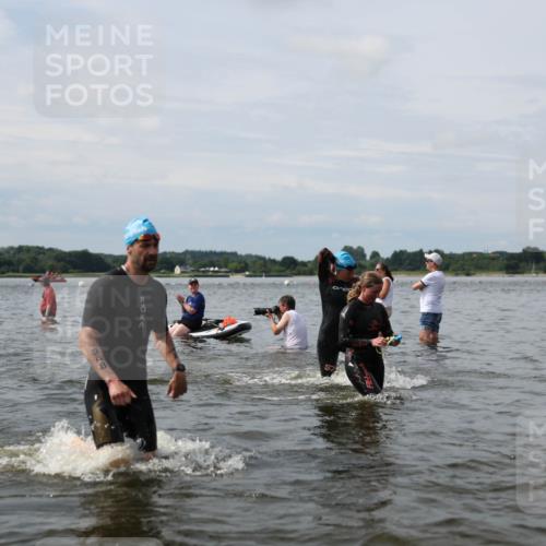 21.06.2026 - Viking Triathlon Michael Strokosch http://msf.ph/oto/9823679 21.06.2026 10:42:26 Schwimmen 41, 45, 72, 166, 175, 296, 348, 384, 393, 436 meine-sportfotos.de