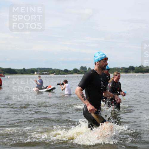 21.06.2026 - Viking Triathlon Michael Strokosch http://msf.ph/oto/9823682 21.06.2026 10:42:27 Schwimmen 41, 45, 72, 166, 175, 268, 296, 348, 384, 393, 436 meine-sportfotos.de