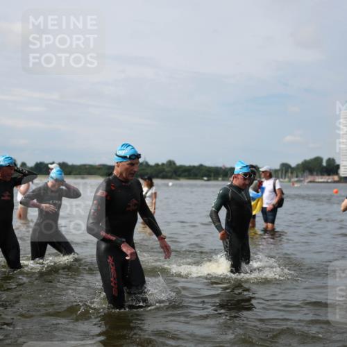 21.06.2026 - Viking Triathlon Michael Strokosch http://msf.ph/oto/9823699 21.06.2026 10:42:39 Schwimmen 41, 166, 175, 177, 213, 225, 268, 384, 436, 479, 520 meine-sportfotos.de