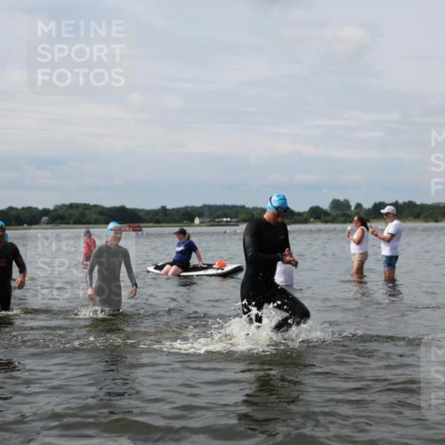 21.06.2026 - Viking Triathlon Michael Strokosch http://msf.ph/oto/9823706 21.06.2026 10:42:47 Schwimmen 41, 153, 166, 175, 177, 213, 225, 268, 286, 479, 520 meine-sportfotos.de