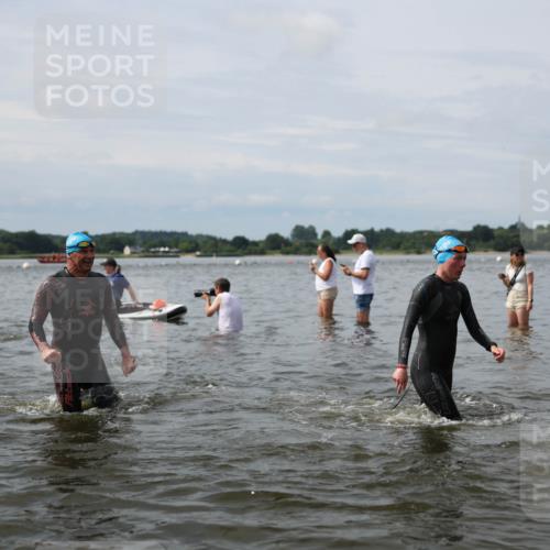 21.06.2026 - Viking Triathlon Michael Strokosch http://msf.ph/oto/9823719 21.06.2026 10:42:50 Schwimmen 88, 153, 175, 177, 213, 225, 268, 286, 479, 520 meine-sportfotos.de