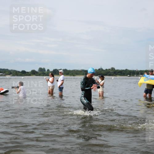 21.06.2026 - Viking Triathlon Michael Strokosch http://msf.ph/oto/9823736 21.06.2026 10:42:57 Schwimmen 88, 153, 177, 225, 251, 259, 286, 479, 482, 489, 505, 511, 520, 619 meine-sportfotos.de