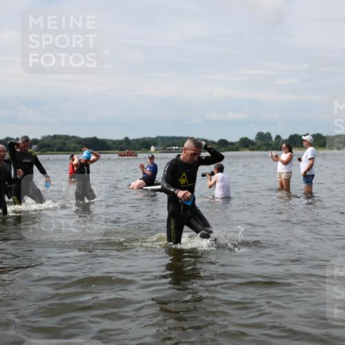 21.06.2026 - Viking Triathlon Michael Strokosch http://msf.ph/oto/9823739 21.06.2026 10:43:03 Schwimmen 69, 88, 153, 225, 251, 259, 286, 473, 482, 489, 505, 511, 533, 619, 645 meine-sportfotos.de