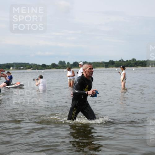 21.06.2026 - Viking Triathlon Michael Strokosch http://msf.ph/oto/9823744 21.06.2026 10:43:04 Schwimmen 69, 88, 153, 225, 251, 259, 286, 473, 482, 489, 505, 511, 528, 533, 619, 645 meine-sportfotos.de