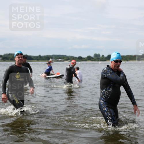 21.06.2026 - Viking Triathlon Michael Strokosch http://msf.ph/oto/9823766 21.06.2026 10:43:14 Schwimmen 69, 93, 251, 259, 287, 459, 473, 482, 489, 505, 511, 521, 528, 533, 618, 619, 645 meine-sportfotos.de