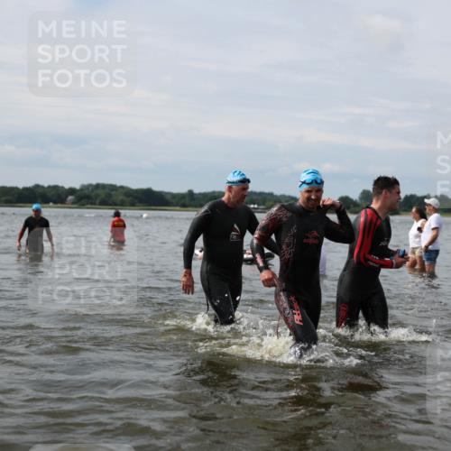 21.06.2026 - Viking Triathlon Michael Strokosch http://msf.ph/oto/9823774 21.06.2026 10:43:18 Schwimmen 69, 93, 251, 287, 351, 459, 470, 473, 482, 489, 505, 511, 521, 528, 533, 618, 619, 645 meine-sportfotos.de