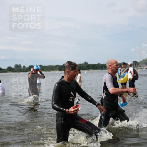 21.06.2026 - Viking Triathlon Michael Strokosch http://msf.ph/oto/9823783 21.06.2026 10:43:28 Schwimmen 69, 93, 163, 230, 231, 234, 248, 287, 351, 459, 470, 521, 528, 618, 663 meine-sportfotos.de