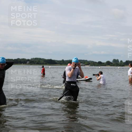 21.06.2026 - Viking Triathlon Michael Strokosch http://msf.ph/oto/9823800 21.06.2026 10:43:34 Schwimmen 93, 163, 230, 231, 234, 248, 351, 459, 470, 521, 614, 618, 663 meine-sportfotos.de