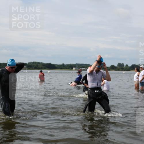 21.06.2026 - Viking Triathlon Michael Strokosch http://msf.ph/oto/9823803 21.06.2026 10:43:35 Schwimmen 93, 163, 220, 230, 231, 234, 248, 351, 459, 470, 521, 614, 618, 663 meine-sportfotos.de