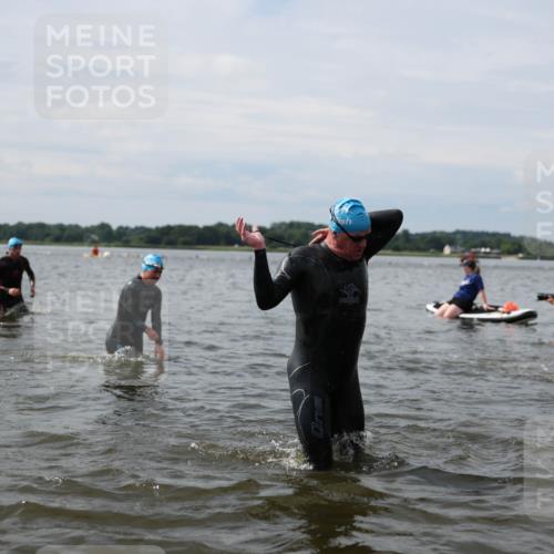 21.06.2026 - Viking Triathlon Michael Strokosch http://msf.ph/oto/9823807 21.06.2026 10:43:37 Schwimmen 93, 163, 220, 230, 231, 234, 248, 351, 459, 470, 550, 614, 618, 663 meine-sportfotos.de