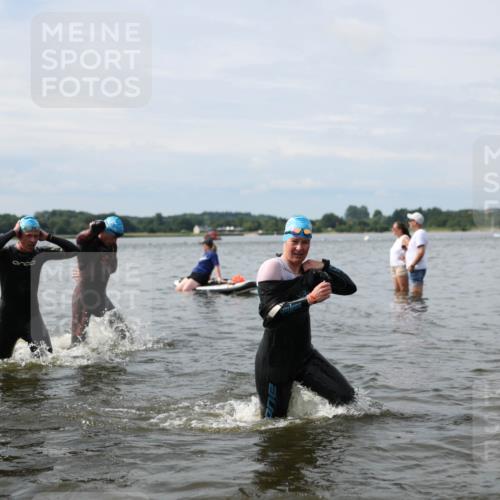 21.06.2026 - Viking Triathlon Michael Strokosch http://msf.ph/oto/9823811 21.06.2026 10:43:41 Schwimmen 163, 220, 230, 231, 234, 247, 248, 351, 444, 464, 470, 550, 614, 663 meine-sportfotos.de