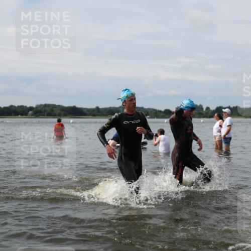 21.06.2026 - Viking Triathlon Michael Strokosch http://msf.ph/oto/9823816 21.06.2026 10:43:43 Schwimmen 163, 208, 220, 230, 231, 234, 247, 248, 351, 444, 464, 550, 614, 663 meine-sportfotos.de
