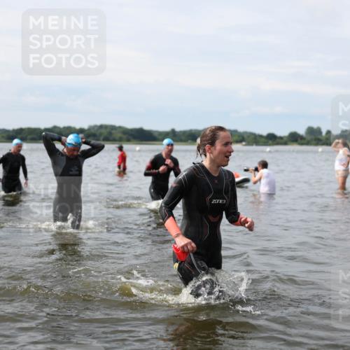 21.06.2026 - Viking Triathlon Michael Strokosch http://msf.ph/oto/9823825 21.06.2026 10:43:49 Schwimmen 139, 163, 208, 220, 230, 231, 247, 248, 318, 444, 464, 550, 614 meine-sportfotos.de