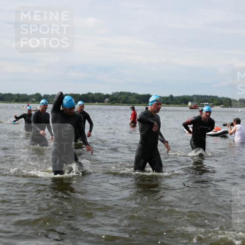 21.06.2026 - Viking Triathlon Michael Strokosch http://msf.ph/oto/9823828 21.06.2026 10:43:50 Schwimmen 139, 163, 208, 220, 230, 231, 247, 248, 318, 444, 464, 550, 614 meine-sportfotos.de