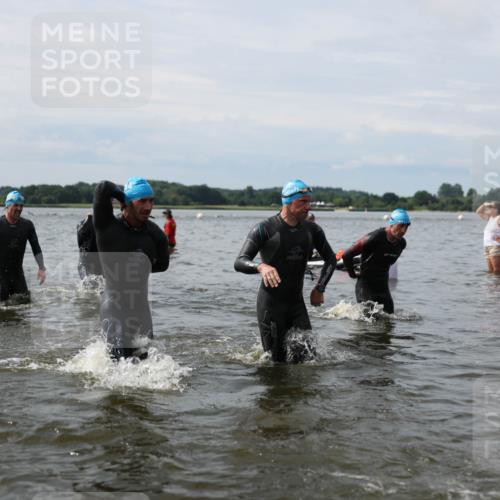 21.06.2026 - Viking Triathlon Michael Strokosch http://msf.ph/oto/9823831 21.06.2026 10:43:50 Schwimmen 139, 163, 208, 220, 230, 231, 247, 248, 318, 444, 464, 550, 614 meine-sportfotos.de