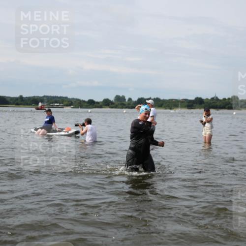 21.06.2026 - Viking Triathlon Michael Strokosch http://msf.ph/oto/9823848 21.06.2026 10:43:58 Schwimmen 22, 139, 208, 220, 247, 318, 444, 464, 550, 614, 617, 632, 641 meine-sportfotos.de