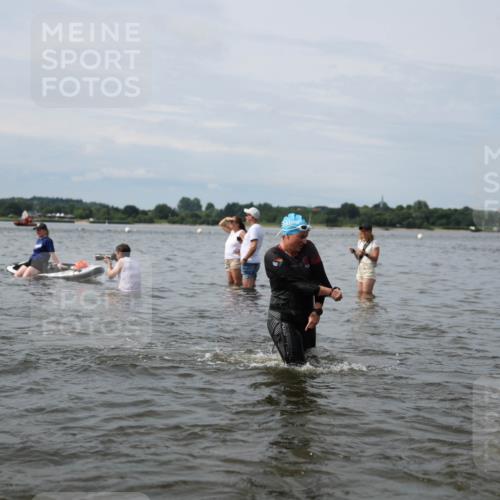 21.06.2026 - Viking Triathlon Michael Strokosch http://msf.ph/oto/9823850 21.06.2026 10:43:59 Schwimmen 22, 139, 208, 220, 247, 318, 444, 464, 550, 617, 632, 641 meine-sportfotos.de