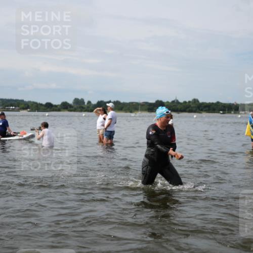 21.06.2026 - Viking Triathlon Michael Strokosch http://msf.ph/oto/9823852 21.06.2026 10:43:59 Schwimmen 22, 139, 208, 220, 247, 318, 444, 464, 550, 617, 632, 641 meine-sportfotos.de