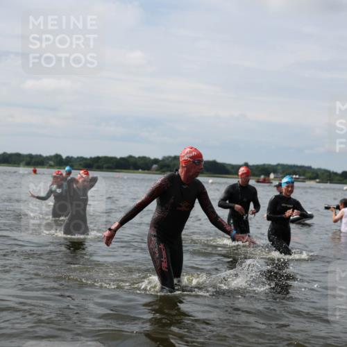 21.06.2026 - Viking Triathlon Michael Strokosch http://msf.ph/oto/9823863 21.06.2026 10:44:07 Schwimmen 22, 139, 208, 318, 423, 602, 617, 632, 641 meine-sportfotos.de