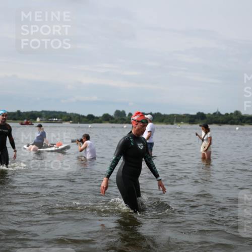 21.06.2026 - Viking Triathlon Michael Strokosch http://msf.ph/oto/9823877 21.06.2026 10:44:15 Schwimmen 22, 423, 601, 602, 617, 632, 641 meine-sportfotos.de