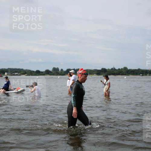 21.06.2026 - Viking Triathlon Michael Strokosch http://msf.ph/oto/9823878 21.06.2026 10:44:15 Schwimmen 22, 423, 601, 602, 617, 632, 641 meine-sportfotos.de
