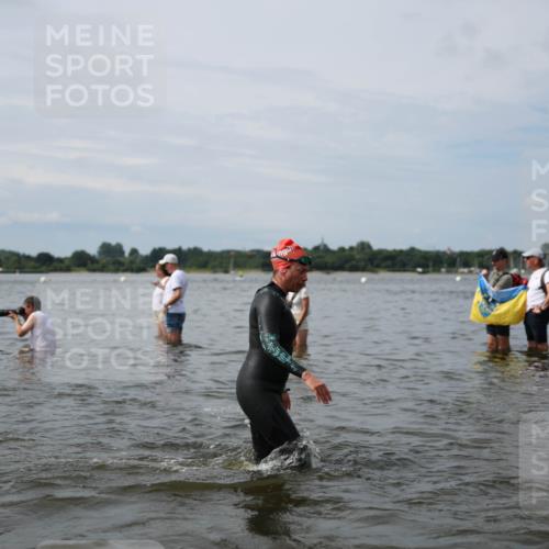 21.06.2026 - Viking Triathlon Michael Strokosch http://msf.ph/oto/9823880 21.06.2026 10:44:15 Schwimmen 22, 423, 601, 602, 617, 632, 641 meine-sportfotos.de