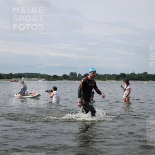 21.06.2026 - Viking Triathlon Michael Strokosch http://msf.ph/oto/9823885 21.06.2026 10:44:18 Schwimmen 22, 423, 601, 602, 617, 632, 641 meine-sportfotos.de