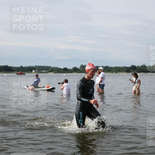 21.06.2026 - Viking Triathlon Michael Strokosch http://msf.ph/oto/9823894 21.06.2026 10:44:29 Schwimmen 531, 590, 601 meine-sportfotos.de
