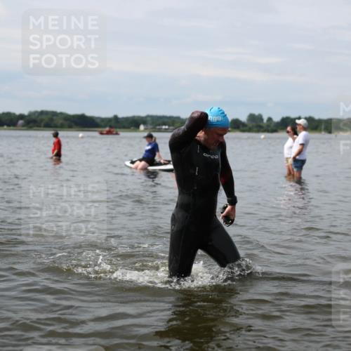21.06.2026 - Viking Triathlon Michael Strokosch http://msf.ph/oto/9823901 21.06.2026 10:44:35 Schwimmen 350, 377, 531, 590, 601 meine-sportfotos.de