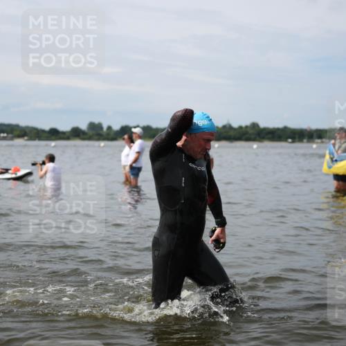 21.06.2026 - Viking Triathlon Michael Strokosch http://msf.ph/oto/9823905 21.06.2026 10:44:36 Schwimmen 350, 377, 531, 590, 601 meine-sportfotos.de