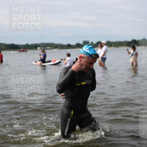 21.06.2026 - Viking Triathlon Michael Strokosch http://msf.ph/oto/9823916 21.06.2026 10:44:40 Schwimmen 33, 276, 350, 377, 531, 590, 658 meine-sportfotos.de