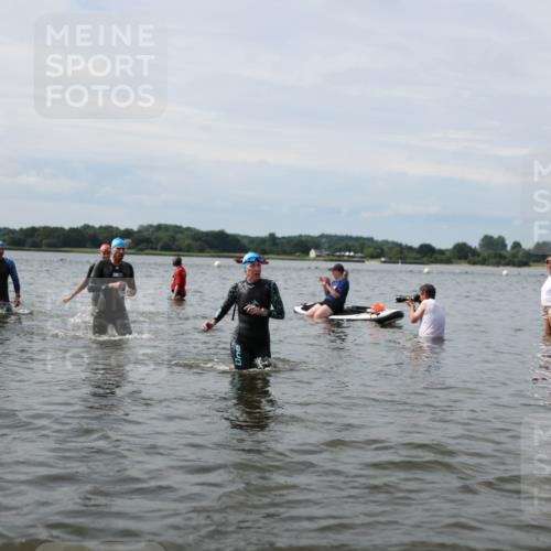 21.06.2026 - Viking Triathlon Michael Strokosch http://msf.ph/oto/9823920 21.06.2026 10:44:43 Schwimmen 33, 276, 329, 350, 377, 531, 590, 658, 668 meine-sportfotos.de