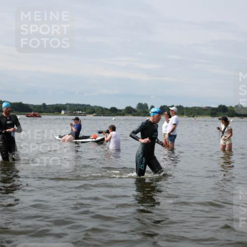 21.06.2026 - Viking Triathlon Michael Strokosch http://msf.ph/oto/9823926 21.06.2026 10:44:45 Schwimmen 33, 276, 329, 350, 377, 415, 531, 590, 658, 668 meine-sportfotos.de
