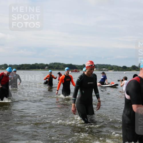 21.06.2026 - Viking Triathlon Michael Strokosch http://msf.ph/oto/9823945 21.06.2026 10:44:56 Schwimmen 33, 36, 151, 276, 308, 310, 326, 329, 345, 350, 366, 369, 377, 415, 445, 577, 658, 668 meine-sportfotos.de