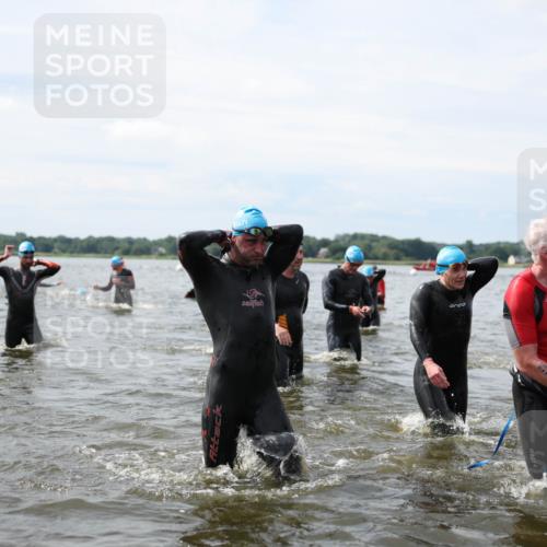 21.06.2026 - Viking Triathlon Michael Strokosch http://msf.ph/oto/9823954 21.06.2026 10:45:01 Schwimmen 33, 36, 151, 258, 276, 308, 310, 326, 329, 345, 366, 369, 415, 445, 577, 658, 668 meine-sportfotos.de