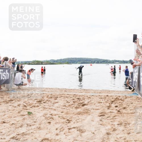 21.06.2026 - Viking Triathlon Michael Strokosch http://msf.ph/oto/9824000 21.06.2026 10:24:27 Schwimmen 517 meine-sportfotos.de