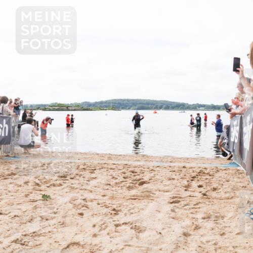 21.06.2026 - Viking Triathlon Michael Strokosch http://msf.ph/oto/9824005 21.06.2026 10:24:29 Schwimmen 517 meine-sportfotos.de