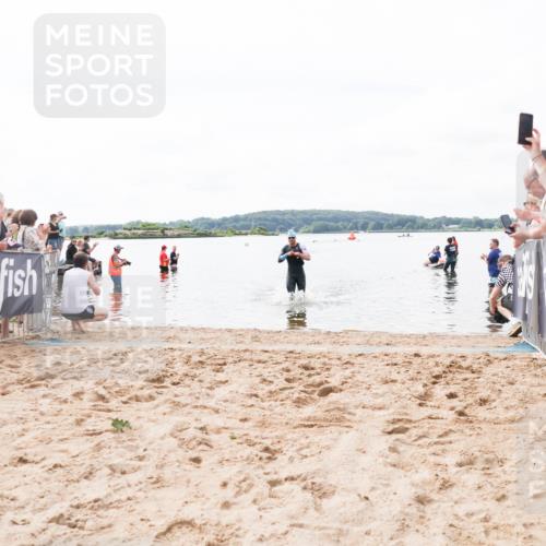 21.06.2026 - Viking Triathlon Michael Strokosch http://msf.ph/oto/9824012 21.06.2026 10:24:32 Schwimmen 517 meine-sportfotos.de