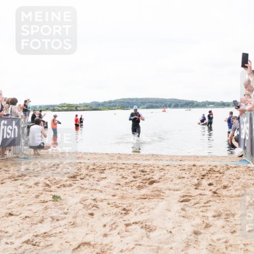 21.06.2026 - Viking Triathlon Michael Strokosch http://msf.ph/oto/9824013 21.06.2026 10:24:32 Schwimmen 517 meine-sportfotos.de