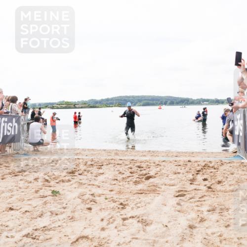 21.06.2026 - Viking Triathlon Michael Strokosch http://msf.ph/oto/9824014 21.06.2026 10:24:32 Schwimmen 517 meine-sportfotos.de