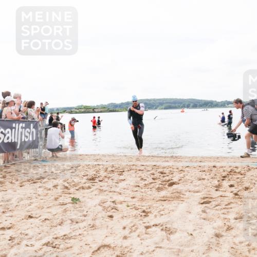 21.06.2026 - Viking Triathlon Michael Strokosch http://msf.ph/oto/9824019 21.06.2026 10:24:34 Schwimmen 517 meine-sportfotos.de