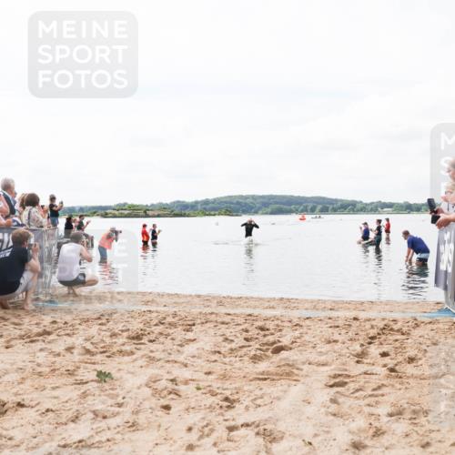 21.06.2026 - Viking Triathlon Michael Strokosch http://msf.ph/oto/9824030 21.06.2026 10:24:48 Schwimmen 9 meine-sportfotos.de