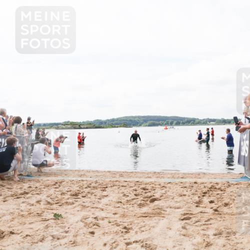 21.06.2026 - Viking Triathlon Michael Strokosch http://msf.ph/oto/9824038 21.06.2026 10:24:51 Schwimmen 9 meine-sportfotos.de