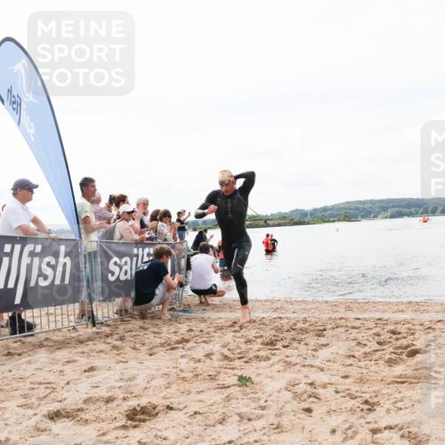 21.06.2026 - Viking Triathlon Michael Strokosch http://msf.ph/oto/9824053 21.06.2026 10:24:56 Schwimmen 9 meine-sportfotos.de