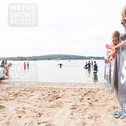 21.06.2026 - Viking Triathlon Michael Strokosch http://msf.ph/oto/9824056 21.06.2026 10:25:23 Schwimmen  meine-sportfotos.de