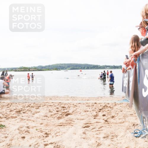 21.06.2026 - Viking Triathlon Michael Strokosch http://msf.ph/oto/9824061 21.06.2026 10:25:24 Schwimmen  meine-sportfotos.de