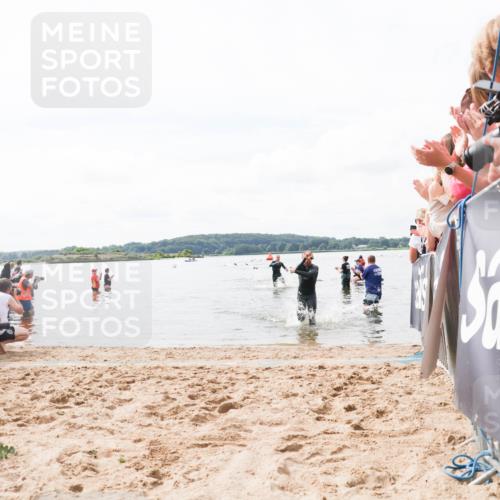 21.06.2026 - Viking Triathlon Michael Strokosch http://msf.ph/oto/9824116 21.06.2026 10:25:43 Schwimmen 4, 10 meine-sportfotos.de